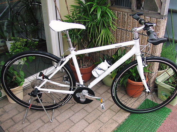 GIANT ESCAPE R3 改造続編 | QUEST-PRESS